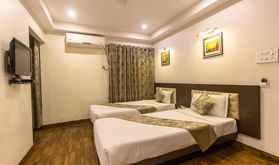 The Pearl Hotel Kolkata Exterior photo